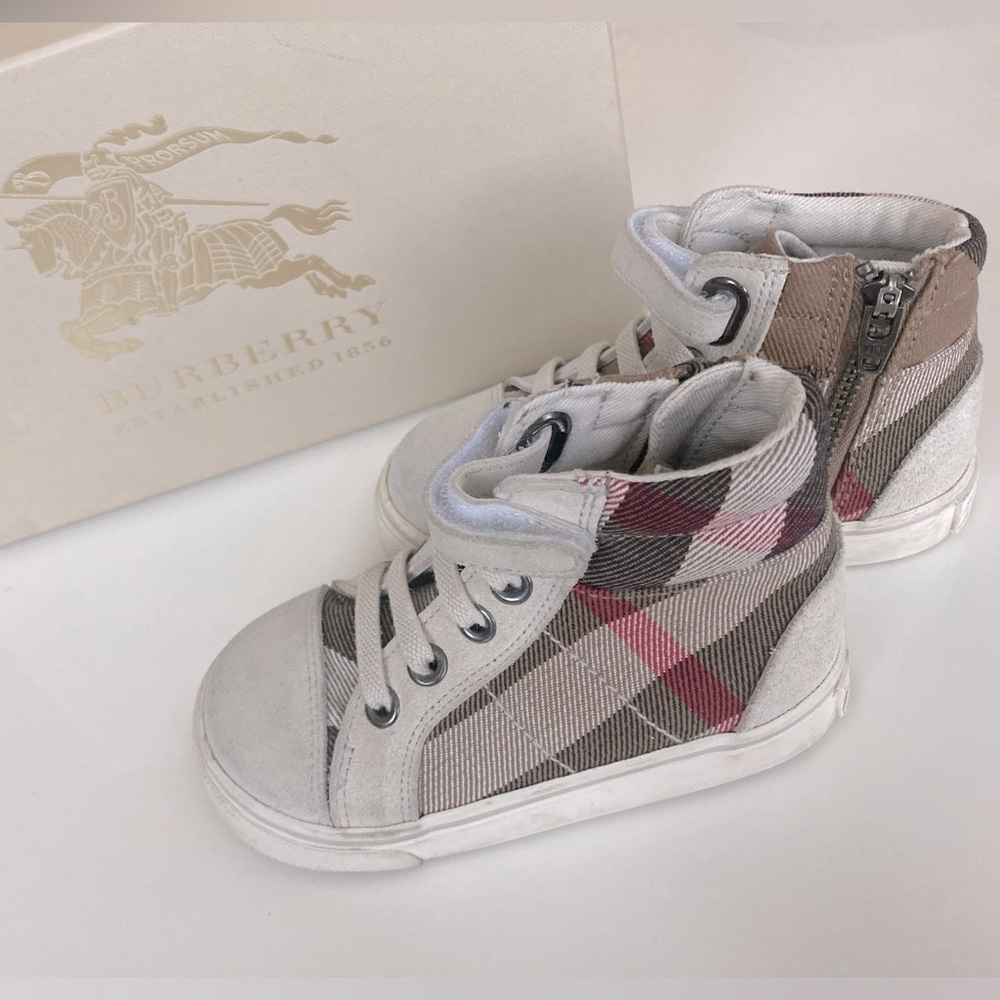 Burberry High Top